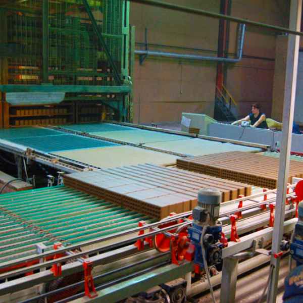 В цеху формовки